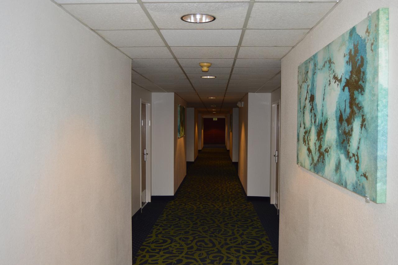 Ramada By Wyndham Arcata Hotel Exterior foto