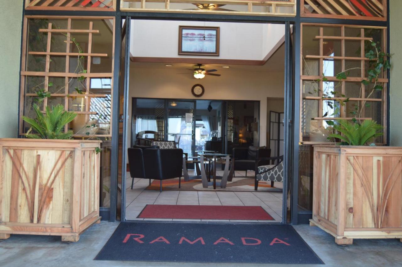 Ramada By Wyndham Arcata Hotel Exterior foto